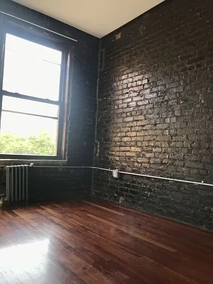 Rented by REAL New York | media 17