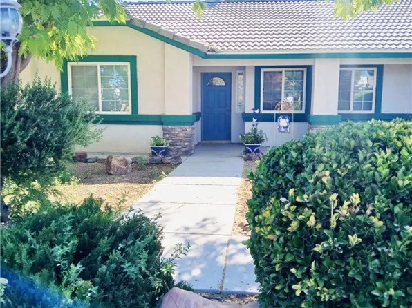 4881 E Stoneham St, Pahrump, NV 89061