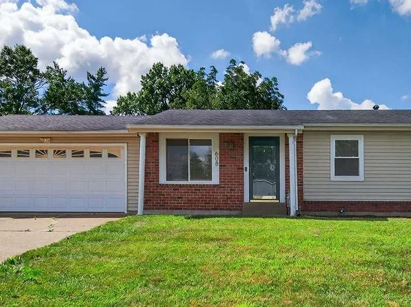 608 Mount Vernon Dr, Arnold, MO 63010