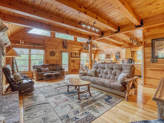 5th image of 145 Skyview Dr