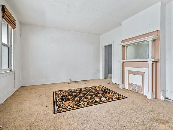 5th image of 29 Westminster Ave