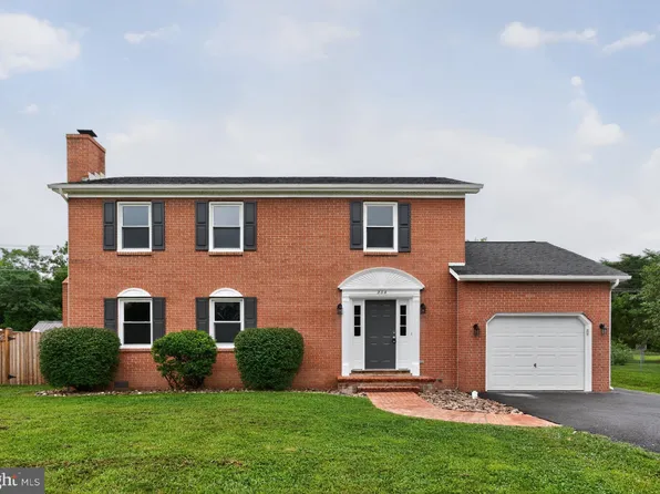 234 Bluebird Dr, Stephens City, VA 22655