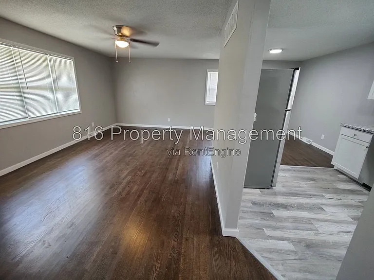 7941 NE San Rafael Dr — Photo 4