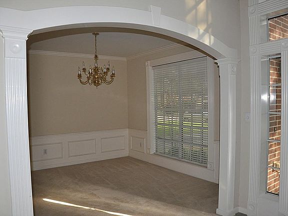 4th image of 1803 Lake Winds Dr