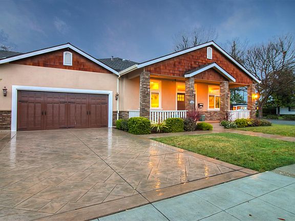 2nd image of 1403 Koch Ln