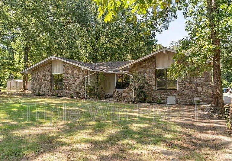 9914 Pinnacle Valley Rd — Photo 1