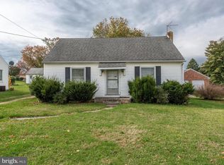 1820 Powder Mill Rd, York, PA 17402