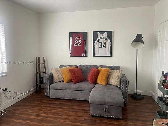 3rd image of 1236 Marseille Dr #5