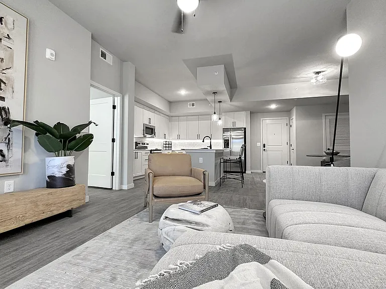 Legacy Cool Springs Apartments — Photo 39