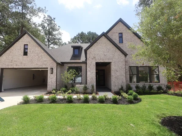 240 Nancy Lou Ln, Willis, TX 77318