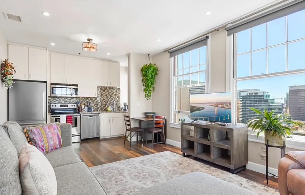 1 bed, 670 sqft, $3,100 — Photo 3