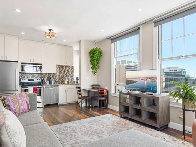 702 Ash St #603 — Photo 3