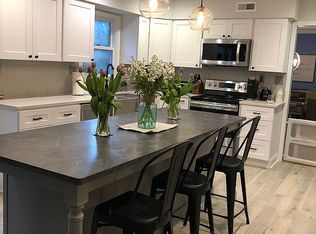 14 Bakers Dr, Washington Crossing, PA 18977