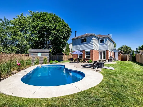 329 Challenger Ct, Clarington, ON L1B 1K4