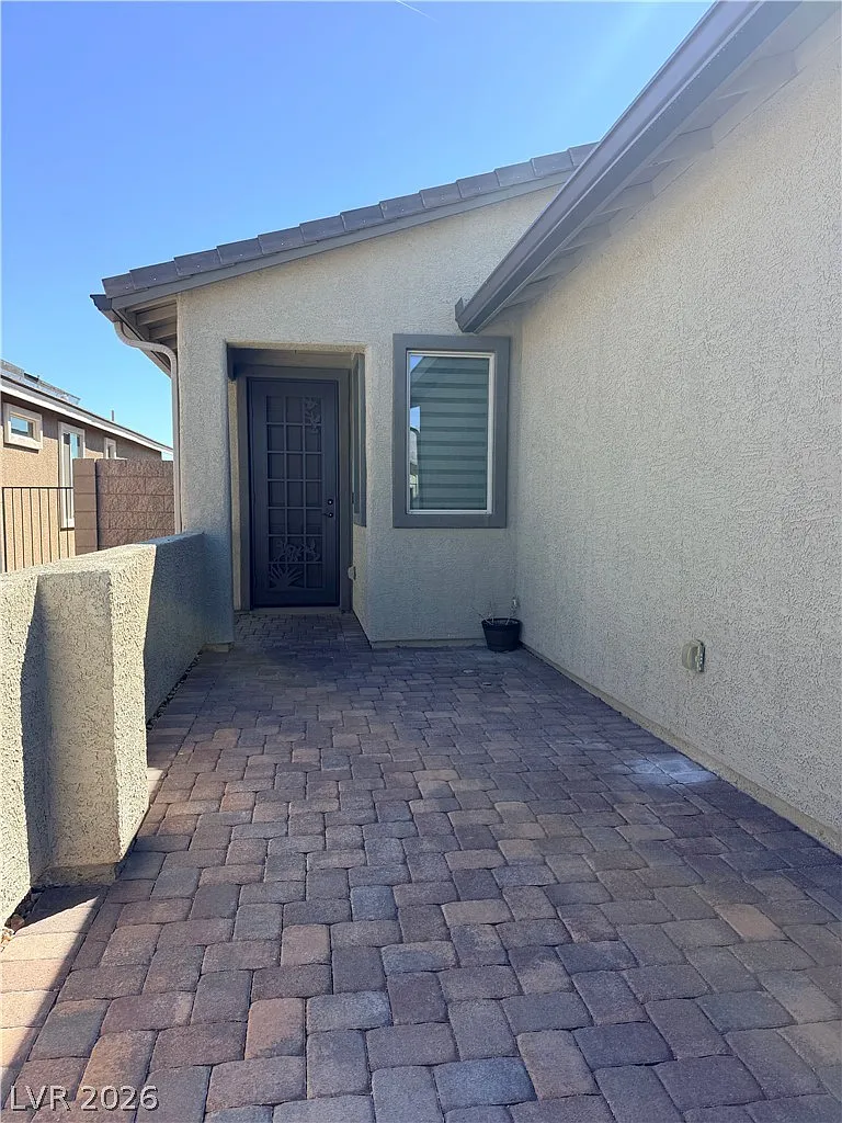 2 bed, 2.0 bath, 1405 sqft, $1,899 — Photo 4