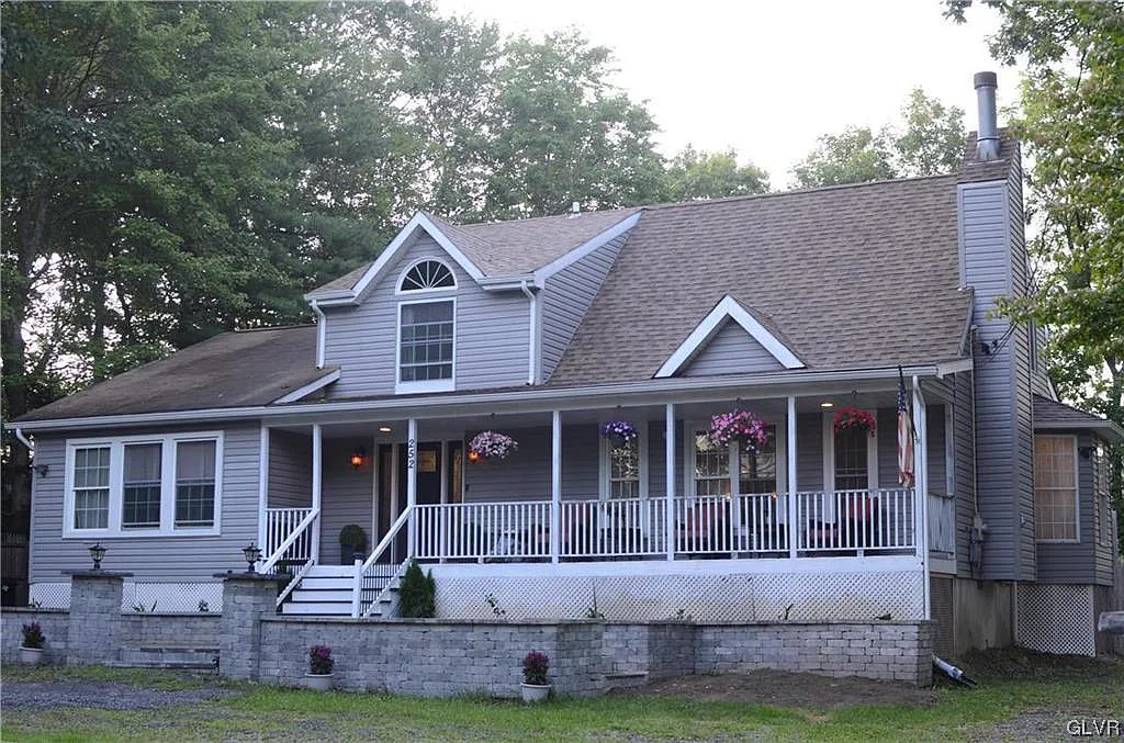 252 Birchwood Dr photo 1