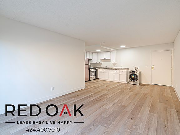 5th image of 134 1/3 N Mariposa Ave #111