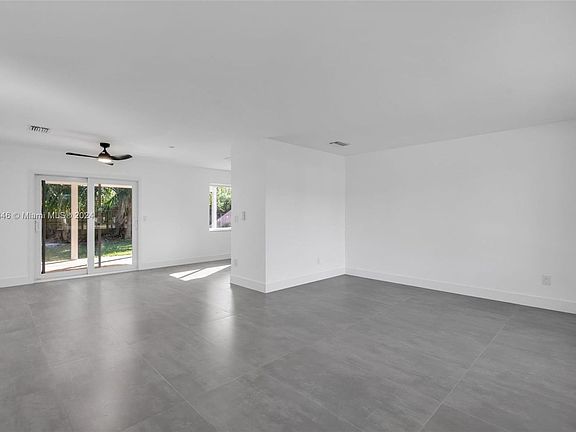 5th image of 9830 SW 76th St #A11698846