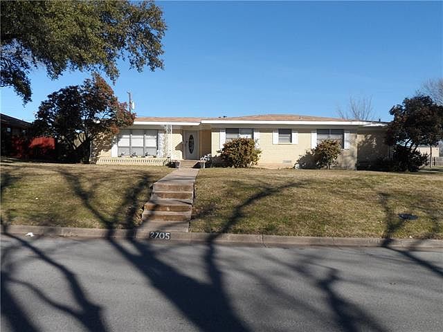 1st image of 2705 Whitewood Dr