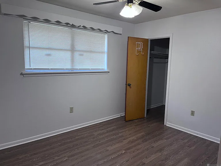3135 Woodcrest Dr — Photo 9