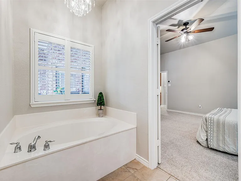 1305 Snowberry Dr — Photo 9