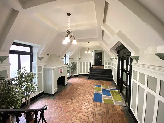 Rented by Bruma Realty LLC | media 2