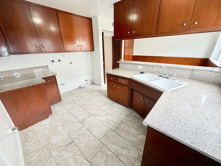 800 Arcadia Ave — Photo 15