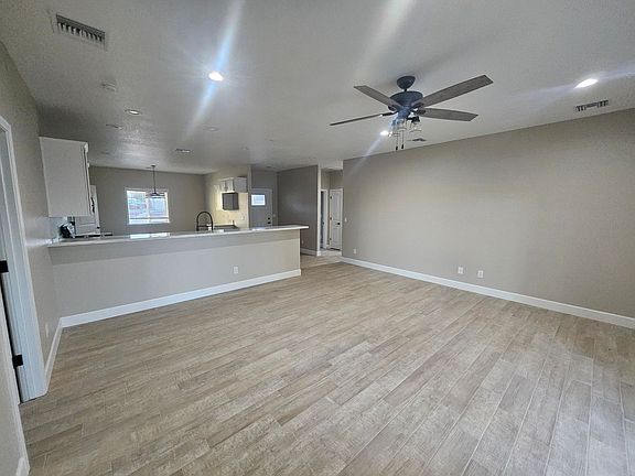 5th image of 1936 E Desert Greens Ln