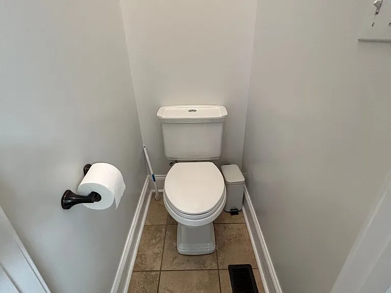 216 Rollingwood Cir NW — Photo 23