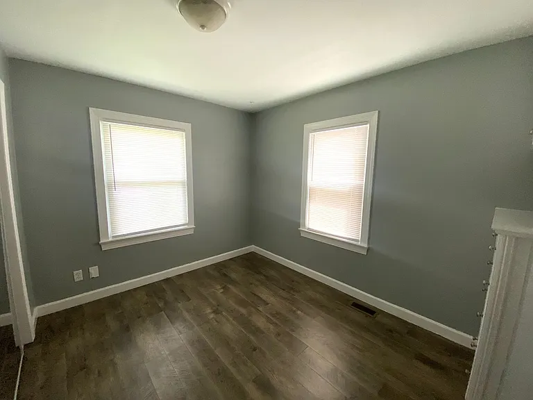 3904 N Monroe Ave — Photo 6