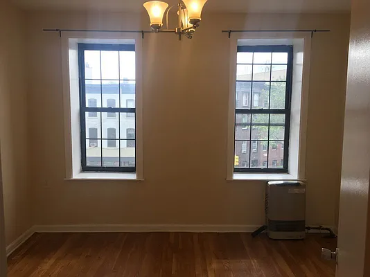 Rented by Lang Realty LLC | media 10