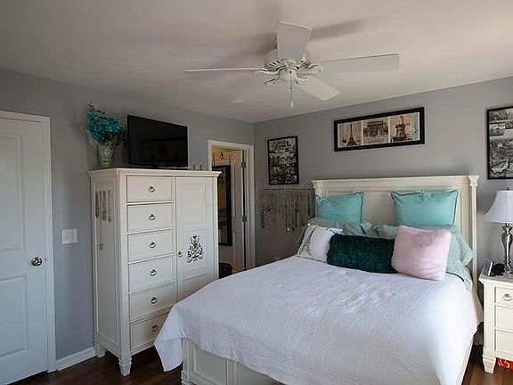 5th image of 5646 Crystal Falls St #82-564