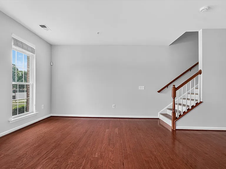 43845 Centergate Dr — Photo 8