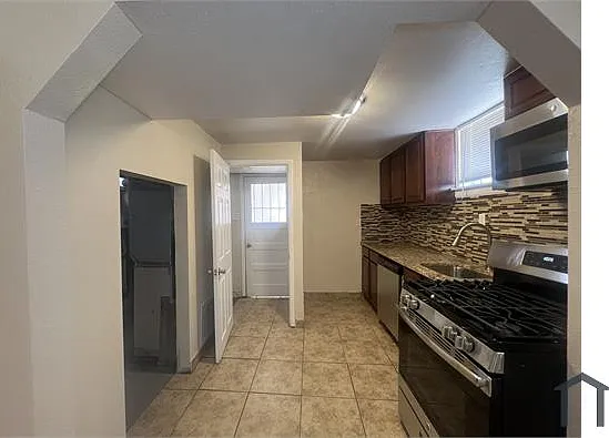 2 bed, $1,099 — Photo 3