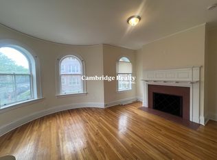 2 Ware St #105T, Cambridge, MA 02138