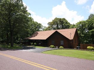 6060 Franks Rd, Byrnes Mill, MO 63051
