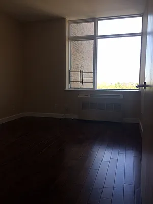 Rented by BRICK & GALO REALTY CORP | media 32