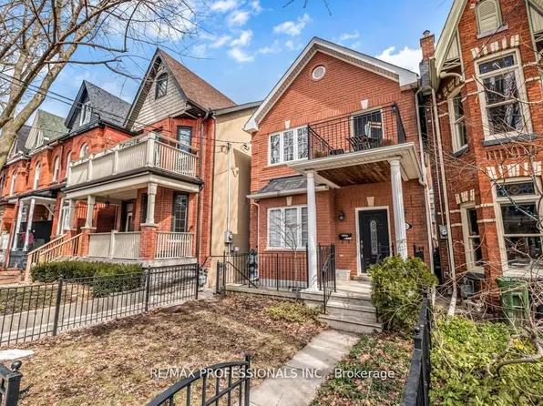213 Major St, Toronto, ON M5S 2L4