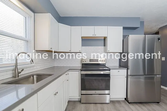 1202 E Loula St #2 — Photo 4