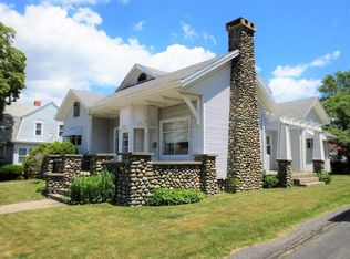 1517 Robeson St, Fall River, MA 02720