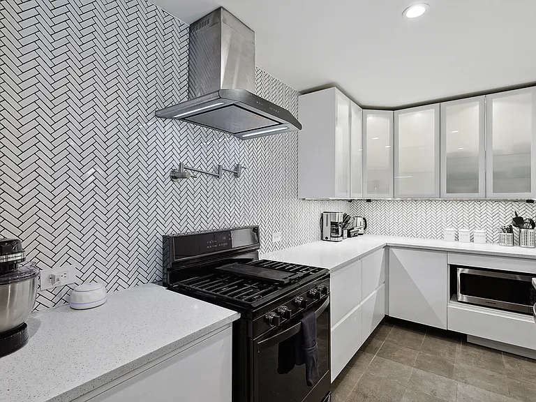 417 Tanglewood Dr — Photo 26