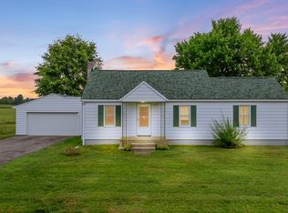 16844 W Pine Lake Rd, Beloit, OH 44609
