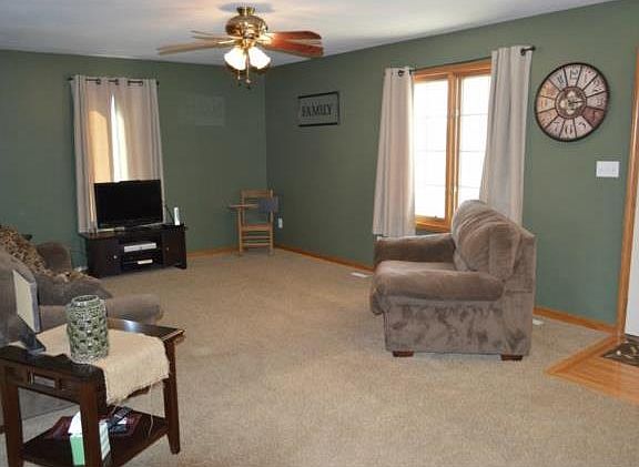 4th image of 15240 206th St