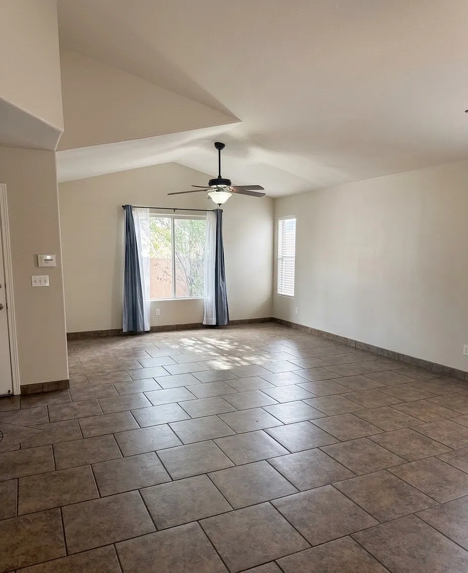 2916 Ancho Ave — Photo 2
