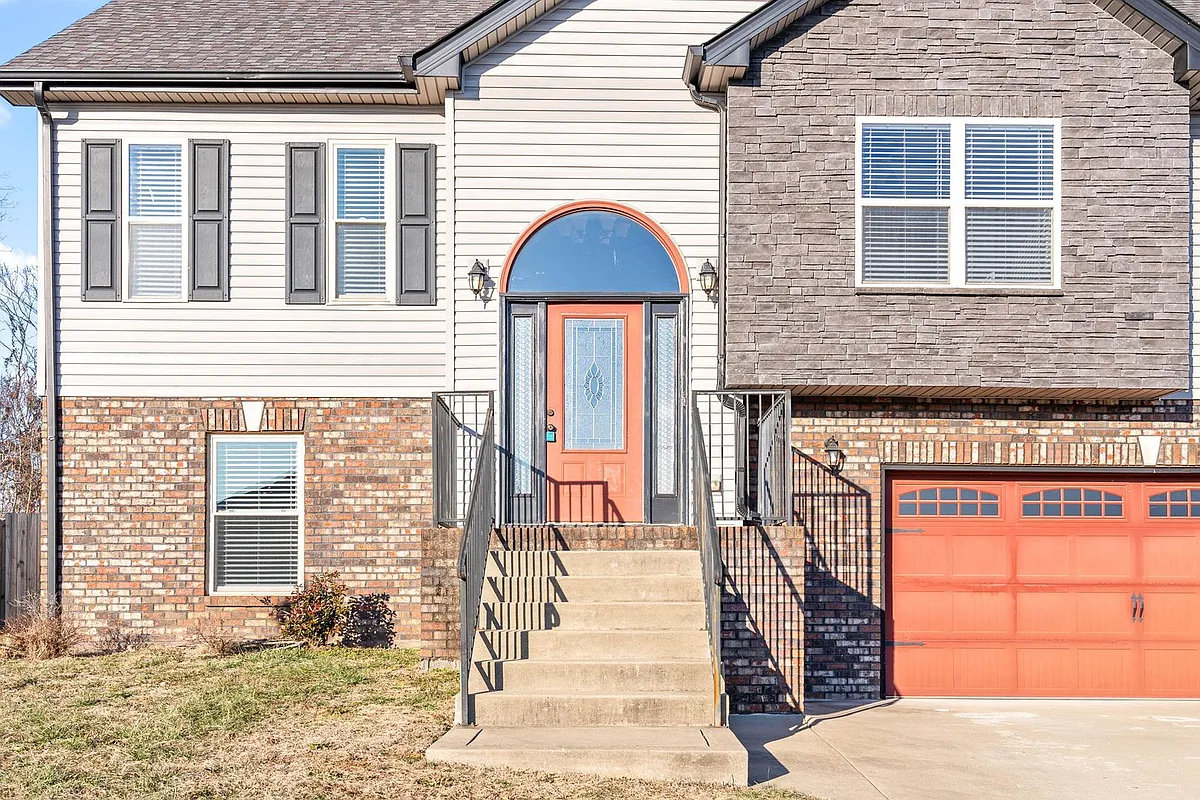 Building Photo - 1017 Charles Thomas Dr