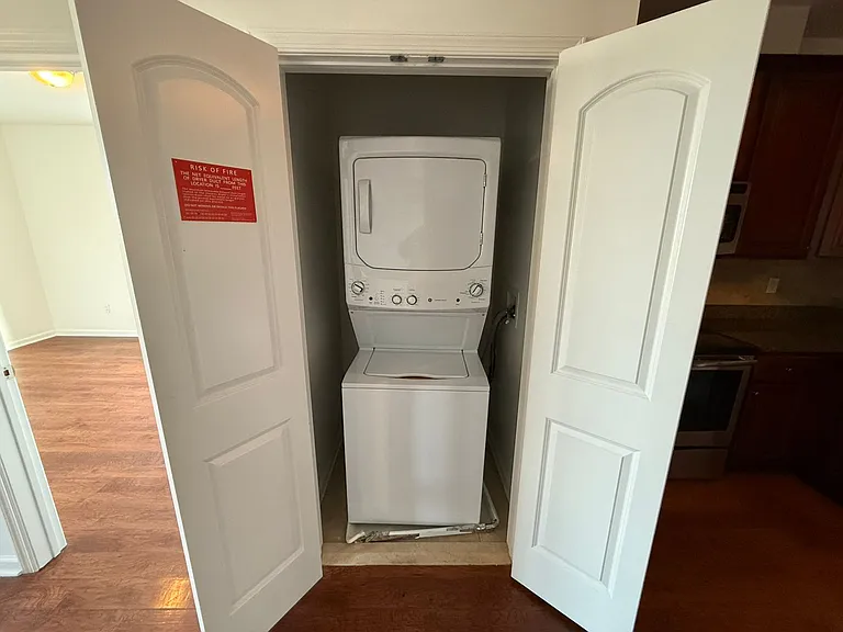 5609 Jefferson St #52E — Photo 12