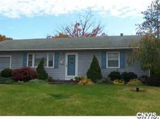 115 Stoney Dr, Syracuse, NY 13219