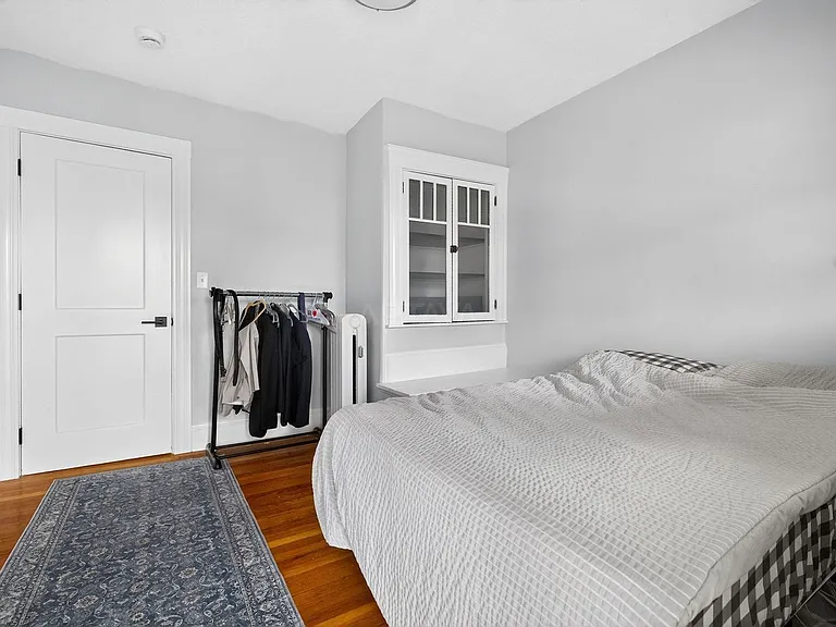 256 Main St #2 — Photo 4
