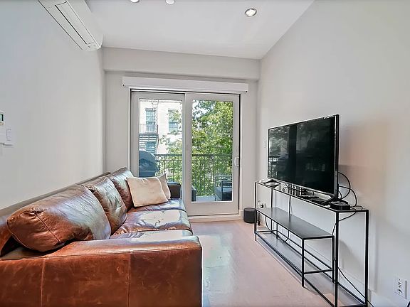 4th image of 131 W 122nd St APT 3B