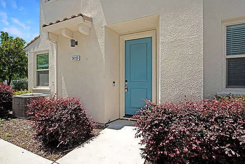 5301 E Commerce Way #34103 Photo 1